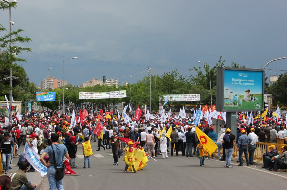 Fotoğraflarla Diyarbakır&rsquo;da 1 Mayıs